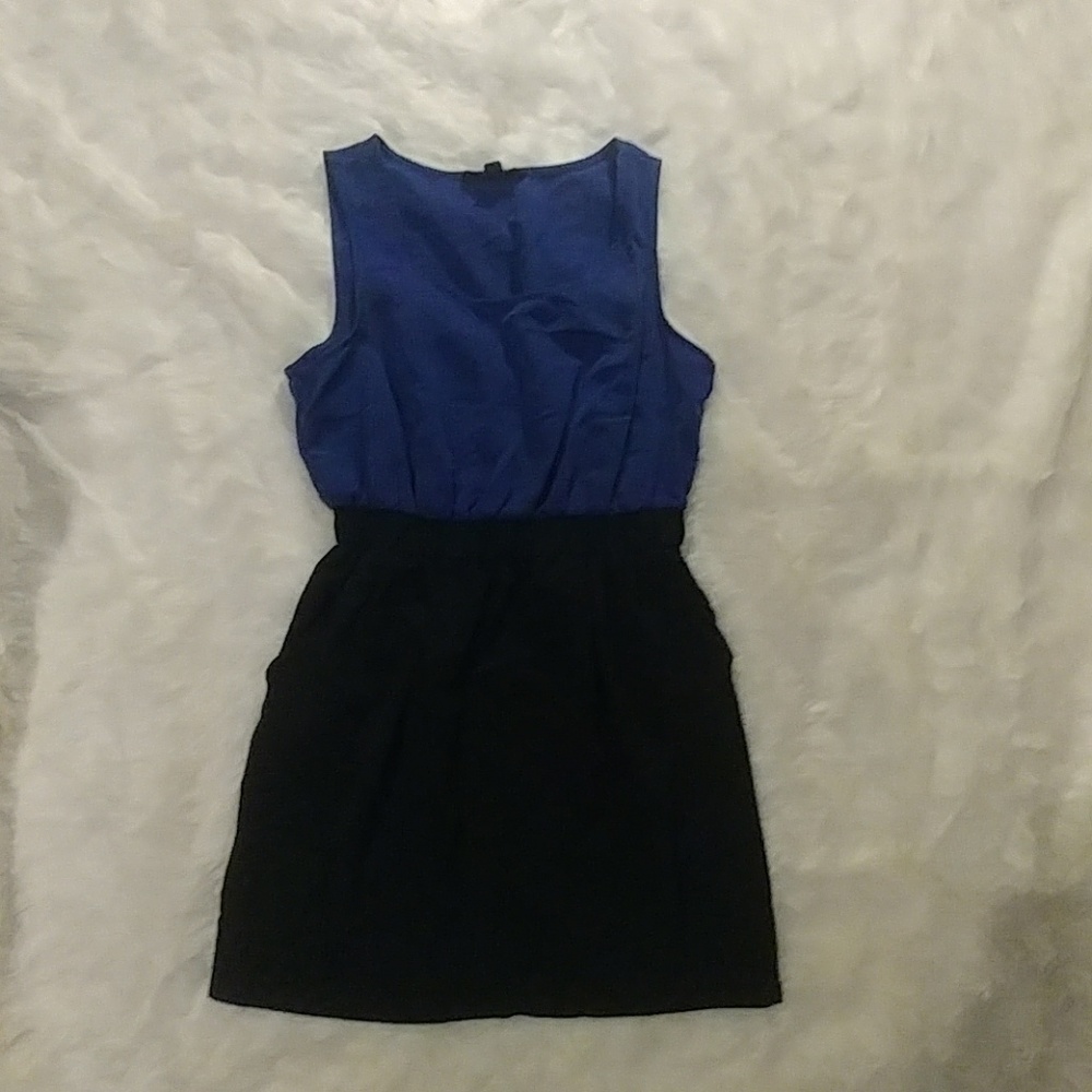 Short Black/Blue Dress With Pockets